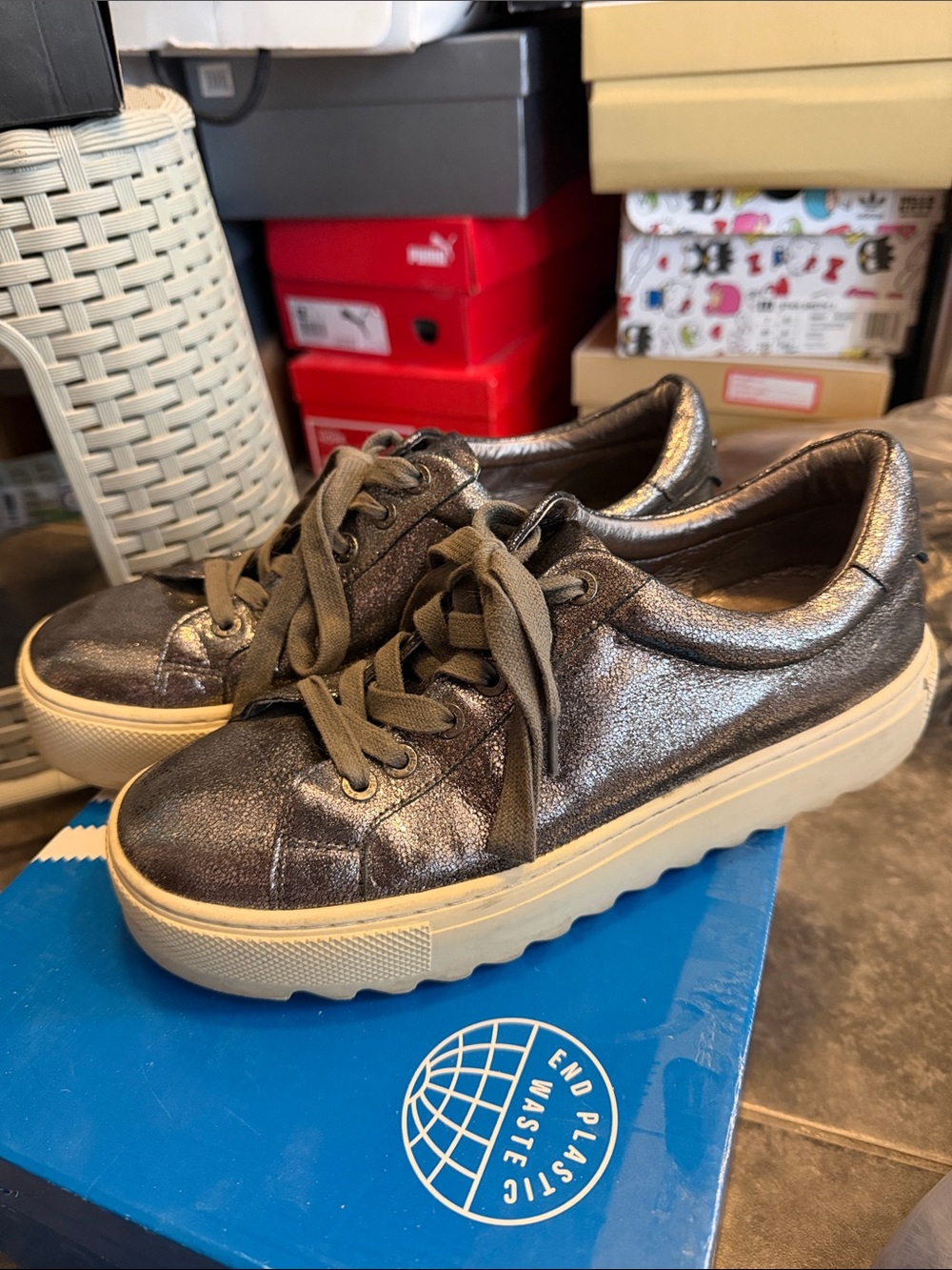 Metallic Leather Platform Sneakers - Pewter